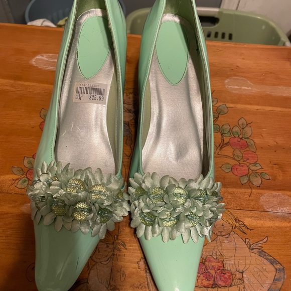 its ok Shoes - Shoes by it’s ok size 11